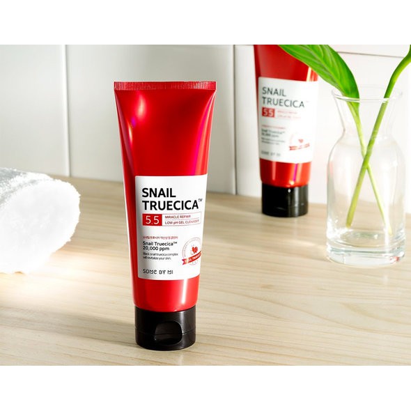 Sữa rửa mặt Snail Truecica Some By Mi