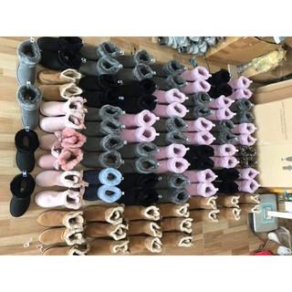 Boot #UGG#  dáng classic chất da cừu thật liền với lông cừu thật lót bên trong, lông cừu siêu ấm mềm và siêu nhẹ