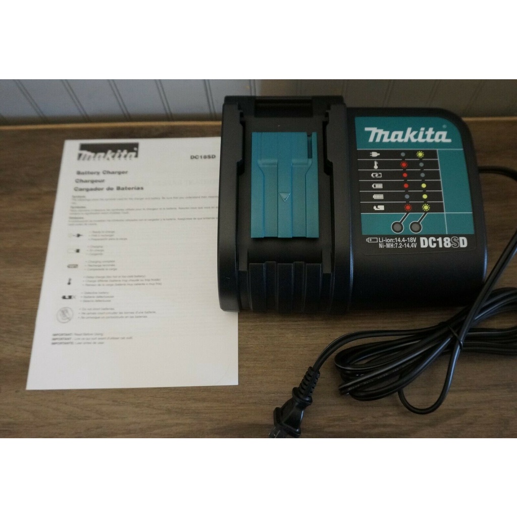 Bộ sạc chính hãng Makita DC18SD / sử dụng nguồn điện 220V