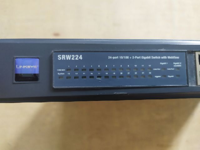 Bộ chia mạng LINKSYS SRW224 24 PORT 10/100+2 PORT GIGABIT