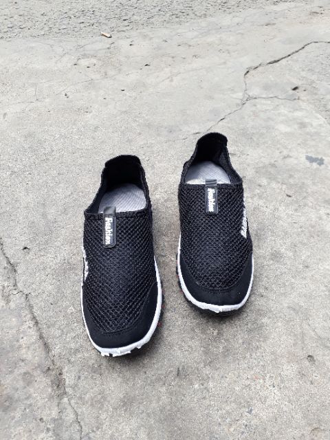 Giày slip on nữ