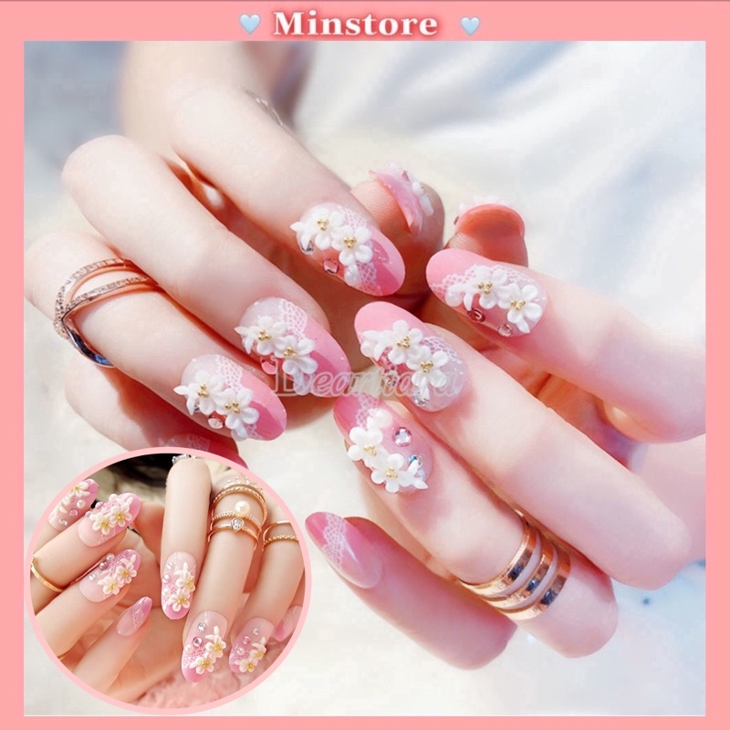 Bộ 24 Móng Tay Giả Trang Trí Hoa Xinh Xắn