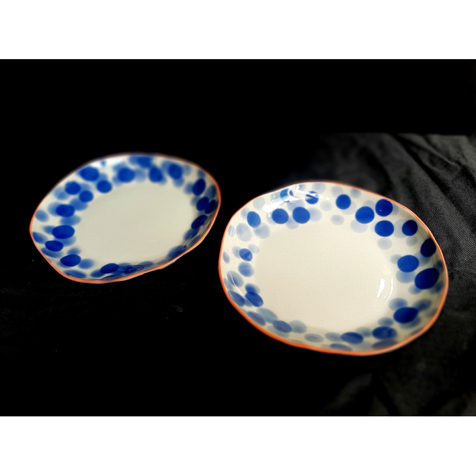 BLUE DOTS PLATES/ ĐĨA MÉO XUÂT ÂU HỌA CHẤM BI XANH CÔ BAN, SẢN XUẤT TẠI XƯỞNG GỐM SỨ AUTHENTIC BAT TRANG