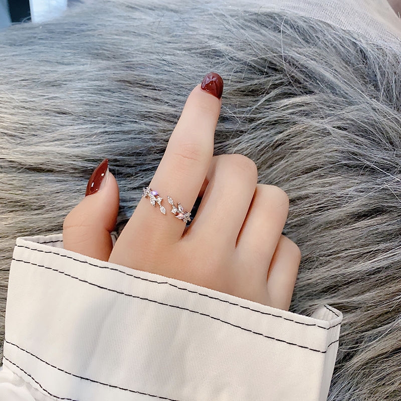 Nhẫn mở hình lá đính pha lê thời trang tinh tế cho nữ