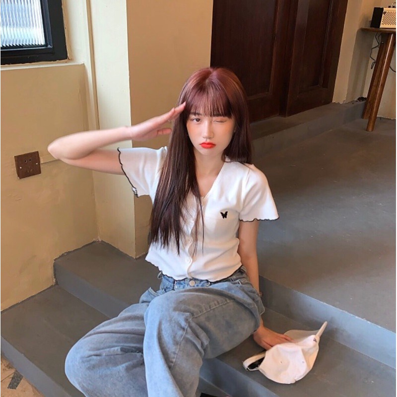 Áo Croptop phối nút thêu bướm 2 size (ap)