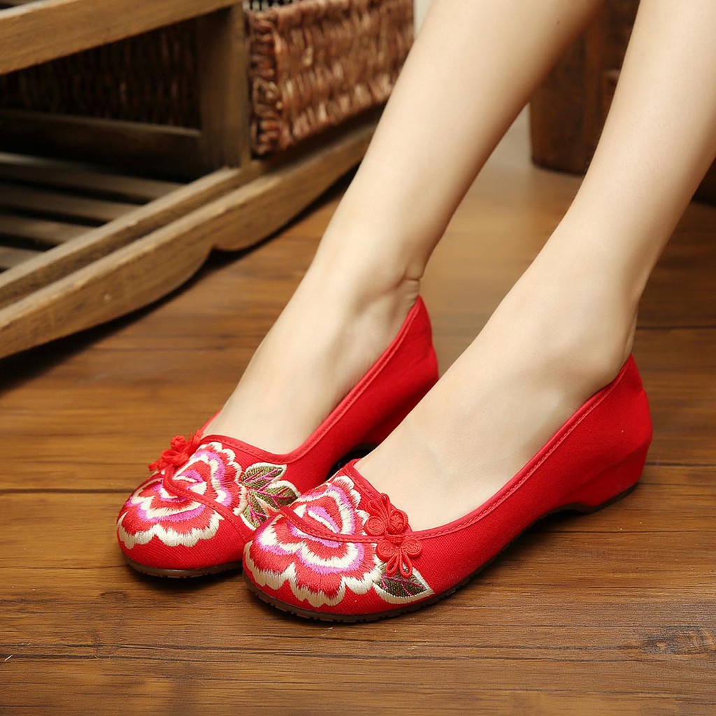 Giày Búp Bê Thêu Hoa Phong Cách Trung Hoa | BigBuy360 - bigbuy360.vn