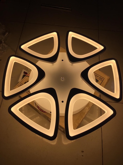 Đèn  Ốp Trần Hiện Đại V8-3 Chế Độ Kèm Điều Khiển