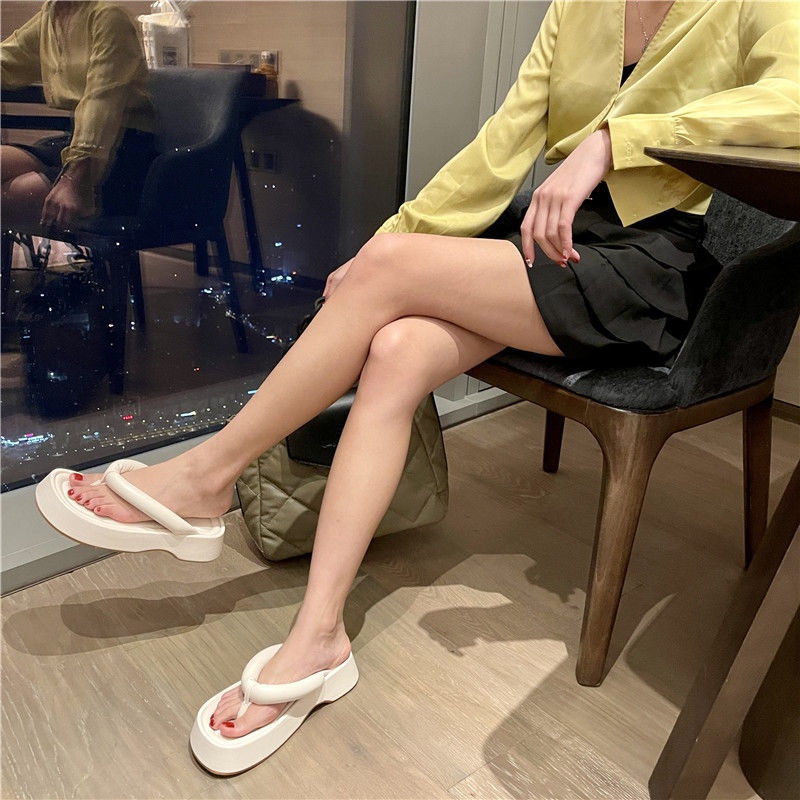 Dép Xỏ Ngón Đế Dày Chống Trượt Thiết Kế Đơn Giản Thời Trang Cho Nữ