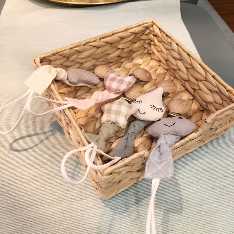 Giá Đỡ Núm Vú Giả Linh Hoạt 10 Lựa Chọn Cho Bé Sơ Sinh Mọc Răng