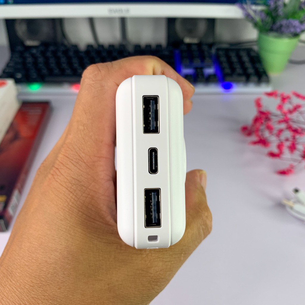 Pin sạc dự phòng mini ZUZG J22 / sạc dự phòng 10000mah có màn hình led hiển thị phần trăm pin