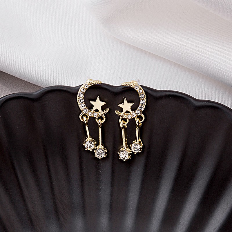 Khuyên tai nữ hình trăng sao đính đá xinh xắn TB27/5 TOBI STORE