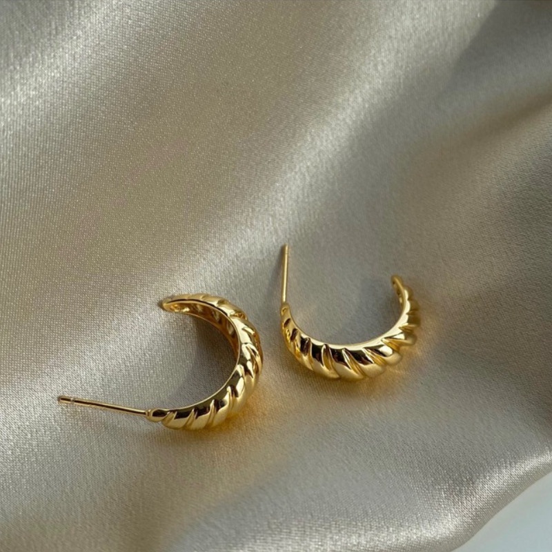 Bông Tai Kiểu Chữ C Cá Tính Titan Ko Đen TT 4379