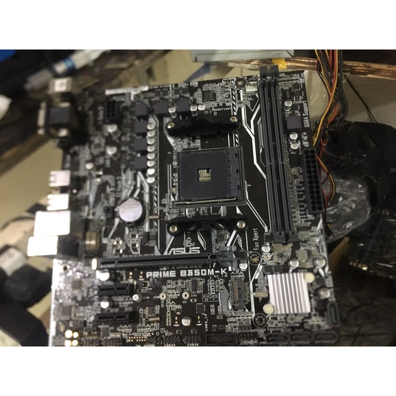 Chipset: AMD B350 Socket: AMD AM4 Chuẩn kích thước: M-ATX Số cổng xuất hình: 1 x D-Sub, 1 DVI-D