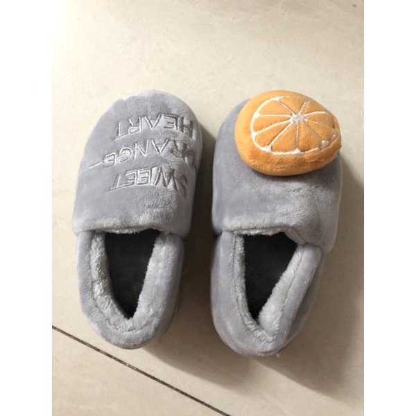 Giày lông mềm hình trái cây