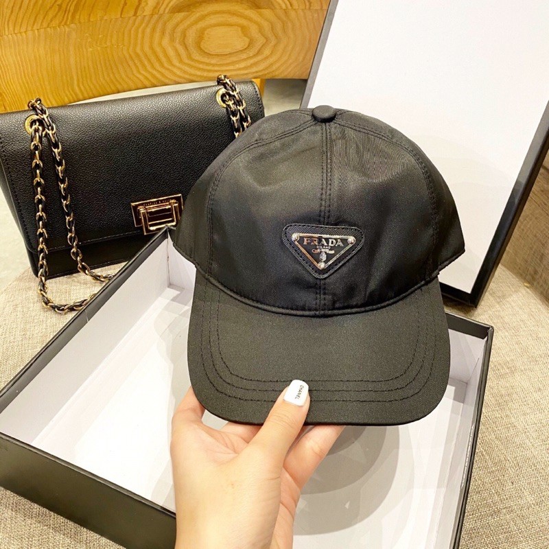 Mũ lưỡi trai prada mới