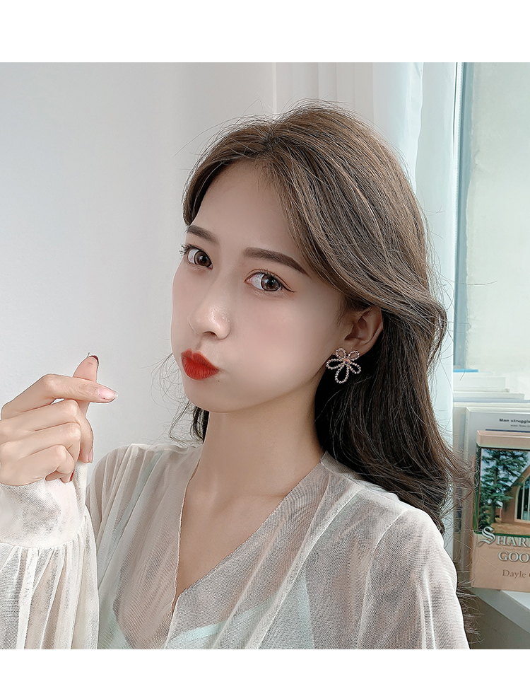 Bông tai bạc 925 hình hoa đơn giản xinh xắn cho nữ