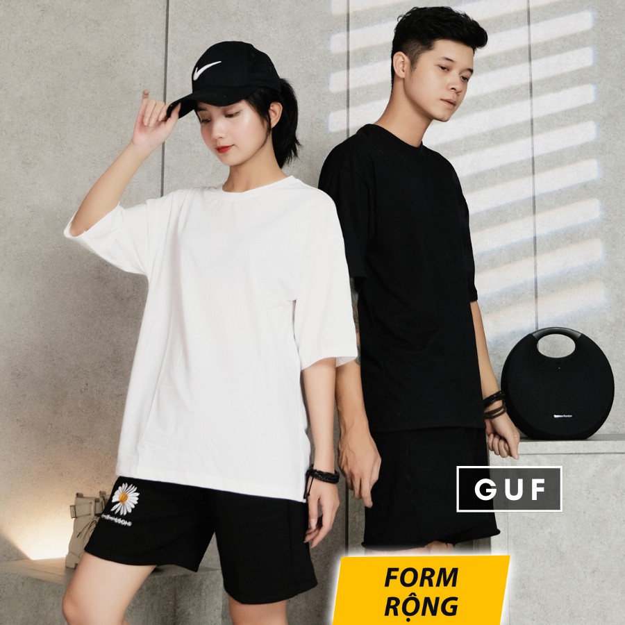 Áo Thun Trơn Nam Nữ Form Rộng Màu Đen Trắng Unisex Chất Mát Cao Cấp Không Xù Nhão GUF