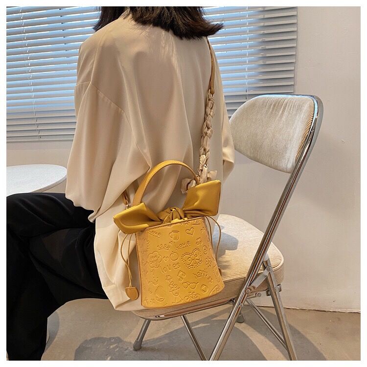 Túi đeo chéo/ đeo một vai thời trang mùa hè mới kiểu dáng nước ngoài