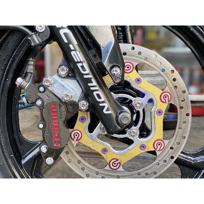 Heo 4pis Adelin chính hãng mod Frando và Brembo cực đẹp.