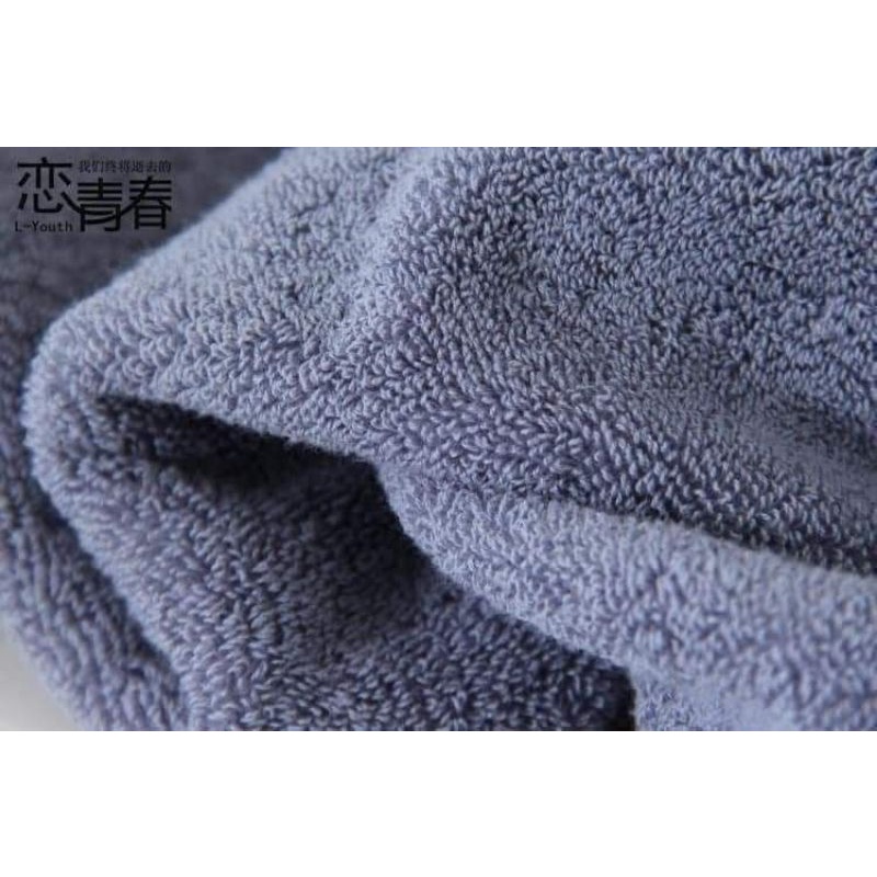Khaen tắm kích thước 70x140 thêu logo tháng, chất đẹp xịn mịn