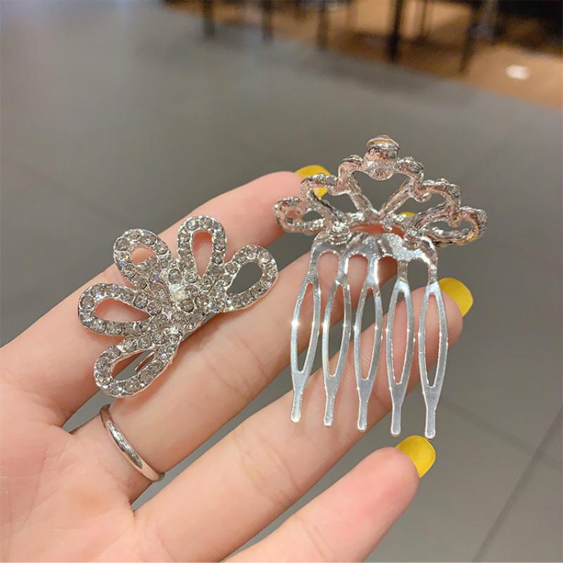 Kẹp tóc hình vương miện kiểu dáng dễ thương