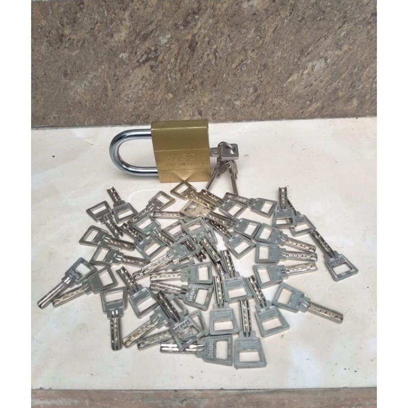 Ổ khoá Cổng USC gồm 25 CHÌA khoá phụ