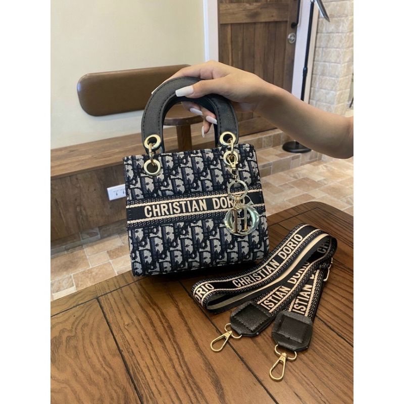 Túi vuông đeo chéo thổ cẩm DI OR KÈM PHỤ KIỆN