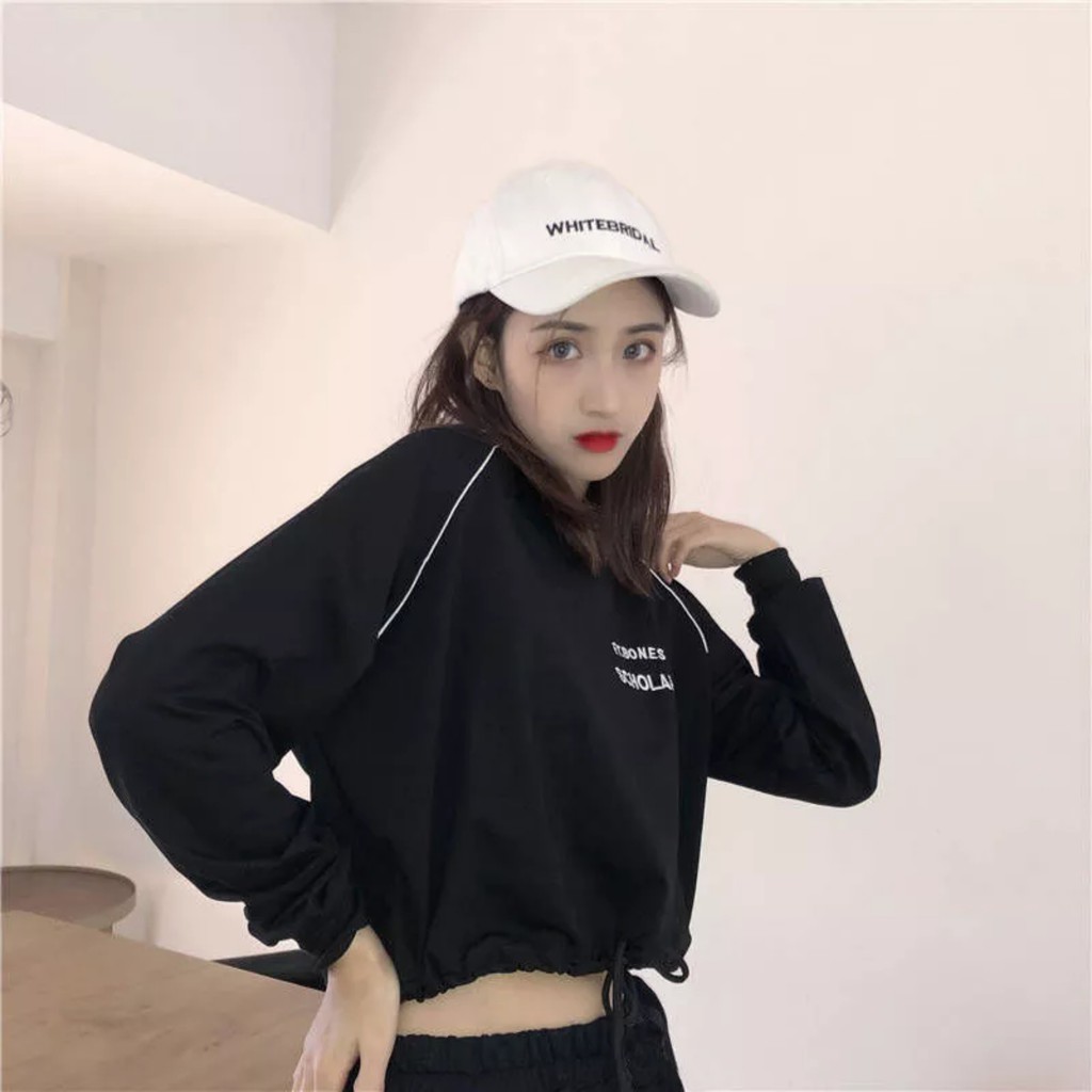 Áo croptop thắt dây phía dưới in chữ nhỏ sành điệu TTSA0051