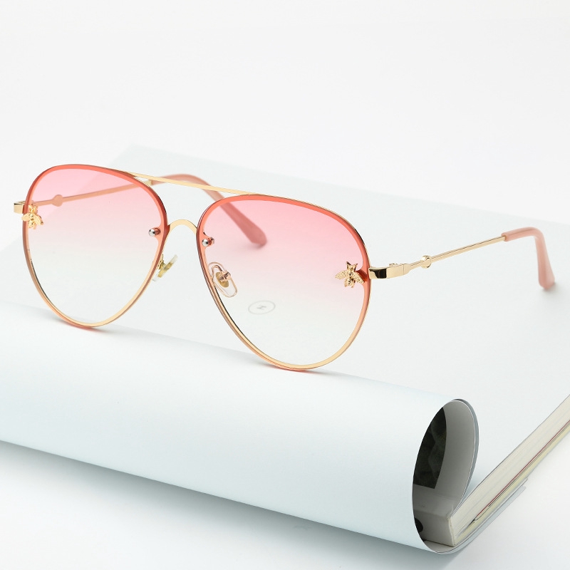 Mắt Kính Râm Thời Trang Dành Cho Cả Nam Và Nữ