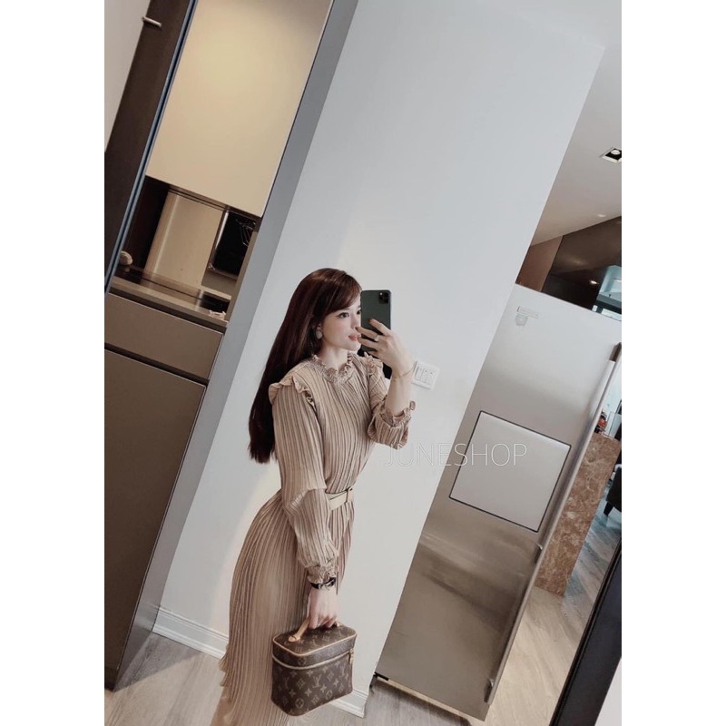 Váy suông dập ly kèm belt da