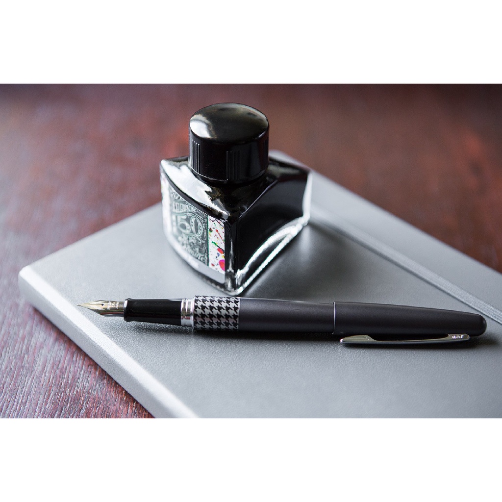 Bút máy Pilot MR3 Metropolitan Retro Pop Gray/FP-MR3-HT-K - Hàng chính hãng Nhật Bản