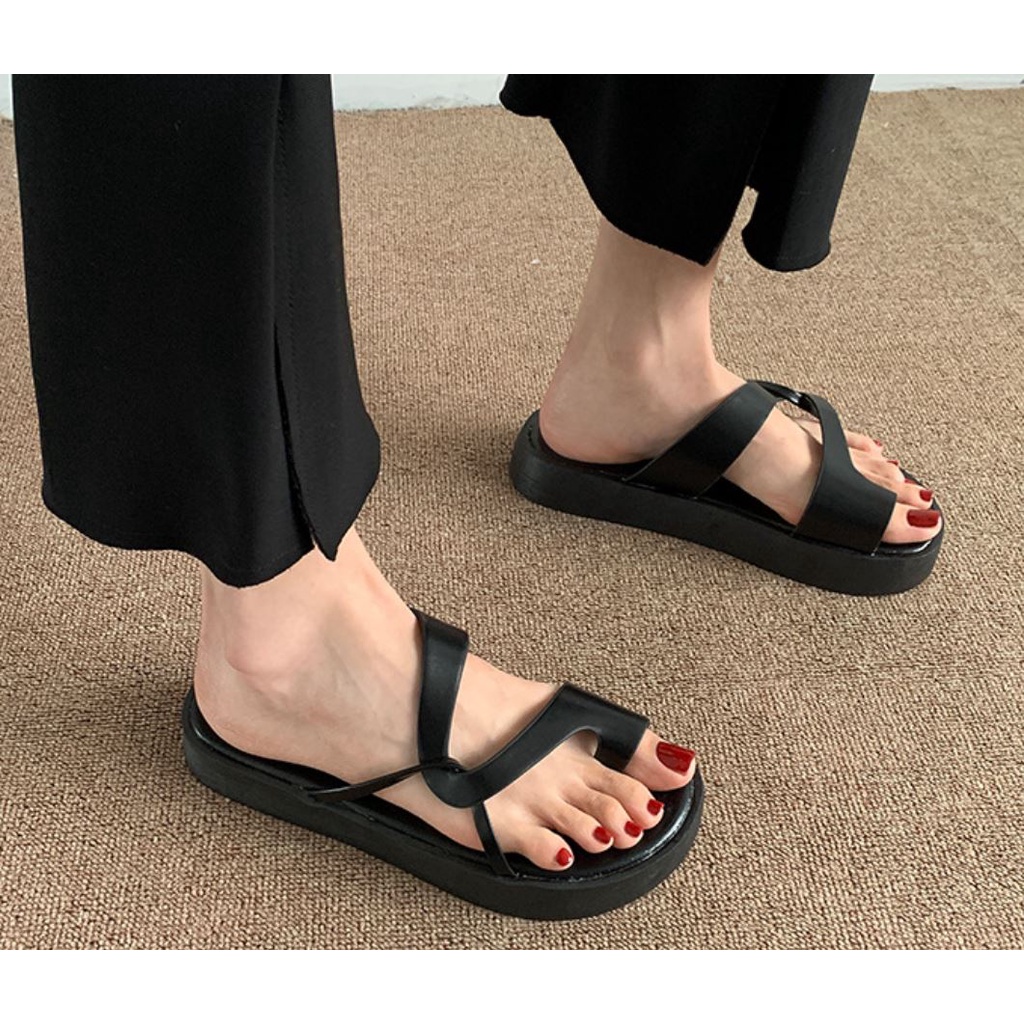 Dép sandal xỏ ngón đế bằng thời trang phong cách Ulzzang Hàn quốc cá tính cho nữ - Mã D07