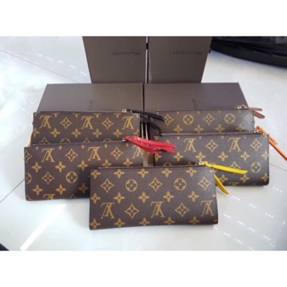Ví hoa nâu kéo khoá size 20 fullbox