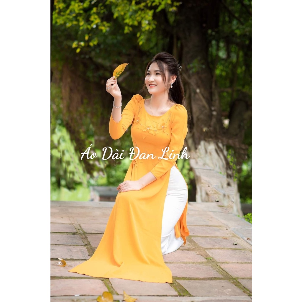 Áo dài màu vàng đính hoa mẫu mới nhất - Áo Dài Đan Linh