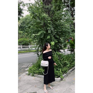 Váy tăm đen dài trễ vai