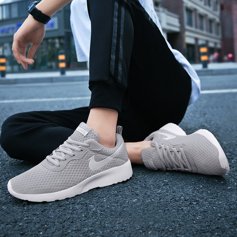 Mới Giày Thể Thao Siêu Nhẹ Chống Trượt Thoáng Khí Size 36-45 Cho Cặp Đôi | BigBuy360 - bigbuy360.vn