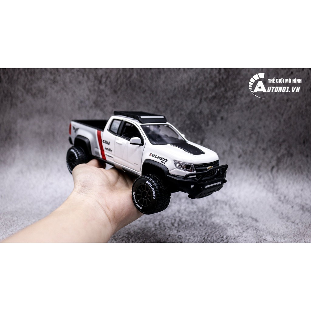 XE MÔ HÌNH CHEVROLET COLORADO ZR2 DESIGN OFF ROAD WHITE 1:27 MAISTO 5002