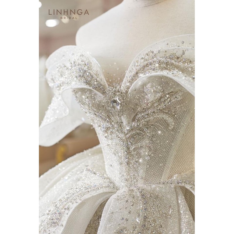 Váy cưới xoài non