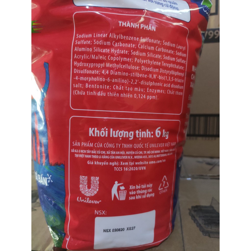 Bột giặt Omo đỏ 5.7kg và tinh dầu thơm Comfort 5.3kg hương nước hoa hệ bọt thông minh