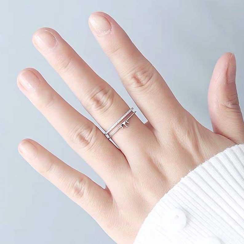 Nhẫn bạc Nhẫn Vương miện một hàng đá xinh Van Jewelry V10742