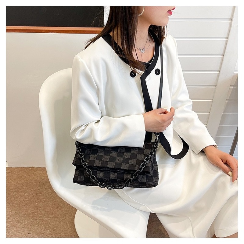 Túi Đeo Chéo Phối Dây Xích Phong Cách Mới Mùa Hè NB00135 2022