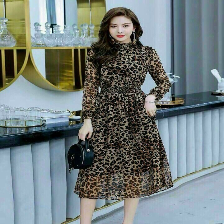 Váy đầm nữ dài tay họa tiết da beo thiết kế xòe xếp ly nhẹ sang chảnh | BigBuy360 - bigbuy360.vn