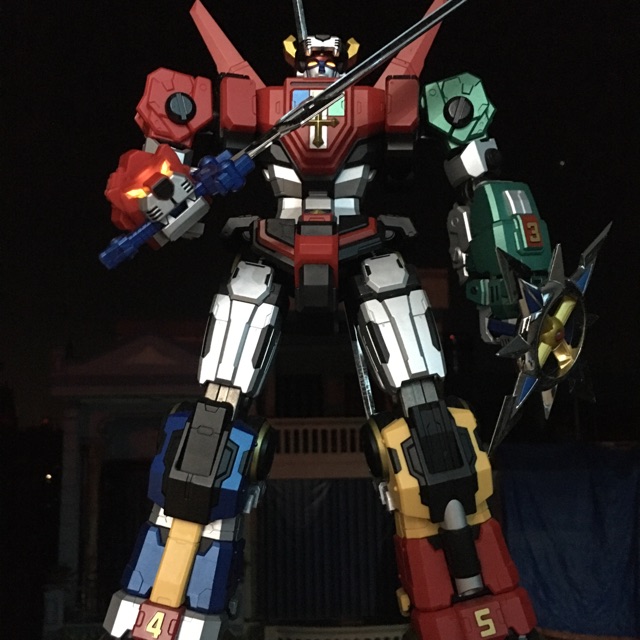 Mô hình Hesman Voltron Titan Beast King