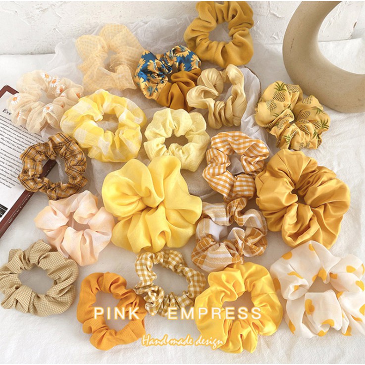 Dây buộc tóc scrunchies, dây cột tóc chun buộc tóc nữ kẻ phồng màu vàng dễ thương thời trang Hàn Quốc P165 - VHT SHOP