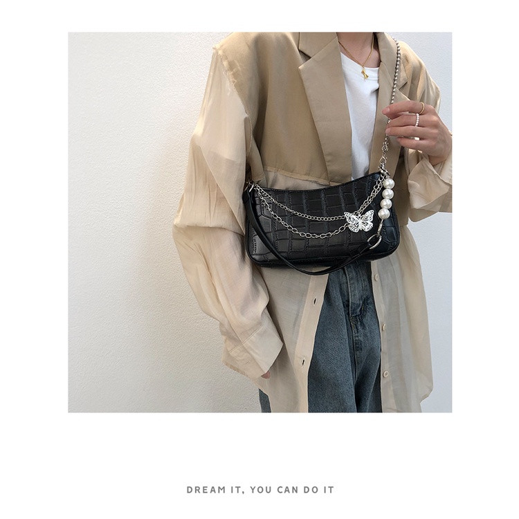 Túi xách nữ túi kẹp nách da kèm phụ kiện dây xích cánh bướm 1999store_official