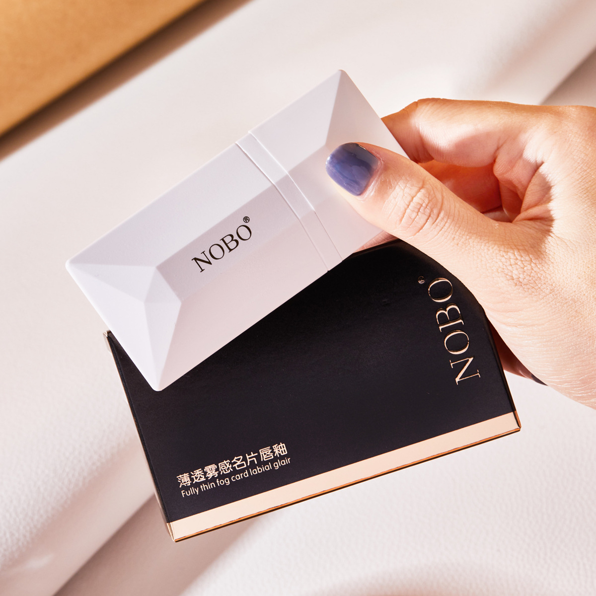 [Hàng mới về] Son kem Nobo dưỡng ẩm thích hợp cho nữ sinh | BigBuy360 - bigbuy360.vn