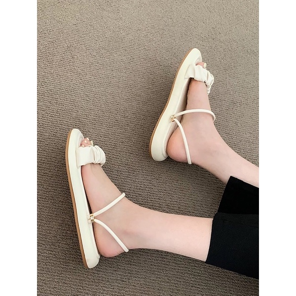 Sandal Nữ Tiểu Thư Quai Xếp Ly Màu Trắng Điệu Đà Nữ Tính 100 (3,5 Phân)