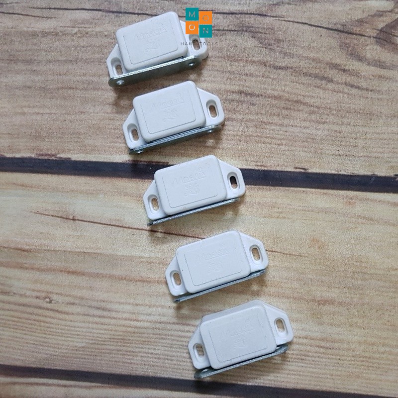 Nam Châm Hít Cửa Tủ Trạn Bếp Loại Đẹp Hít Cực Mạnh