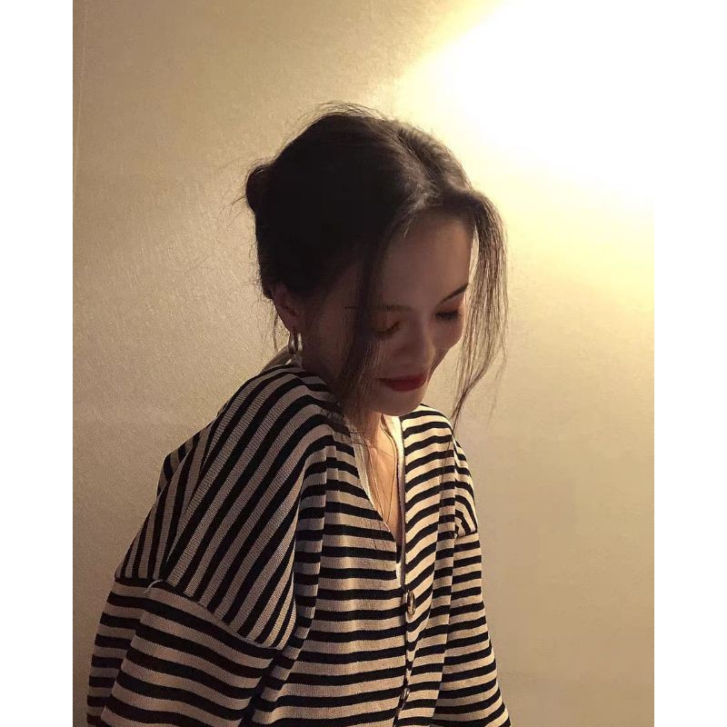 (Hình thật) Áo khoác Cardigan sọc ngang màu nâu nhạt Jennie Hyuna | BigBuy360 - bigbuy360.vn