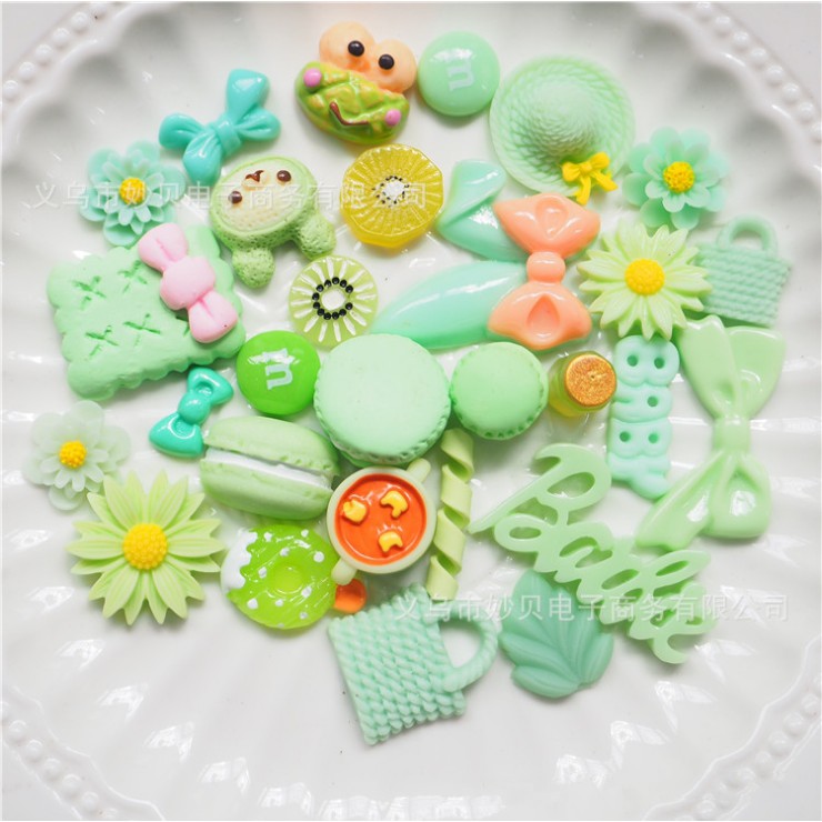 Túi 30 mẫu charm bánh kẹo, vật dụng màu xanh cho các bạn trang trí vỏ điện thoại, kẹp tóc, DIY